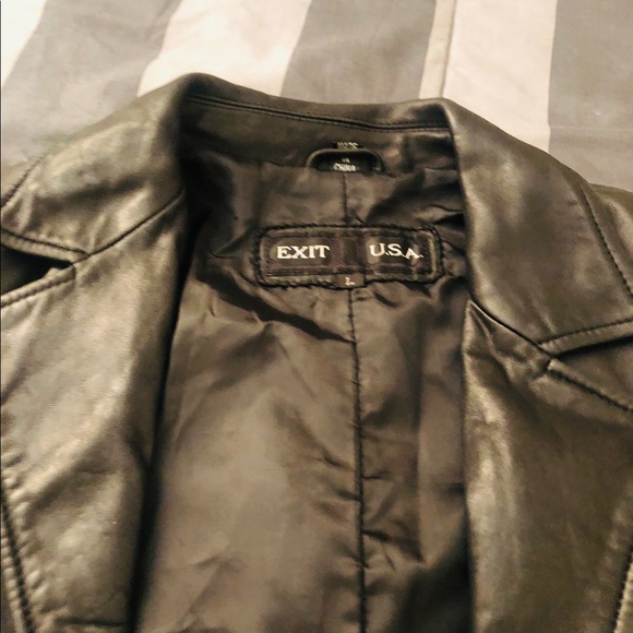 leather jacket - Picture 3 of 4